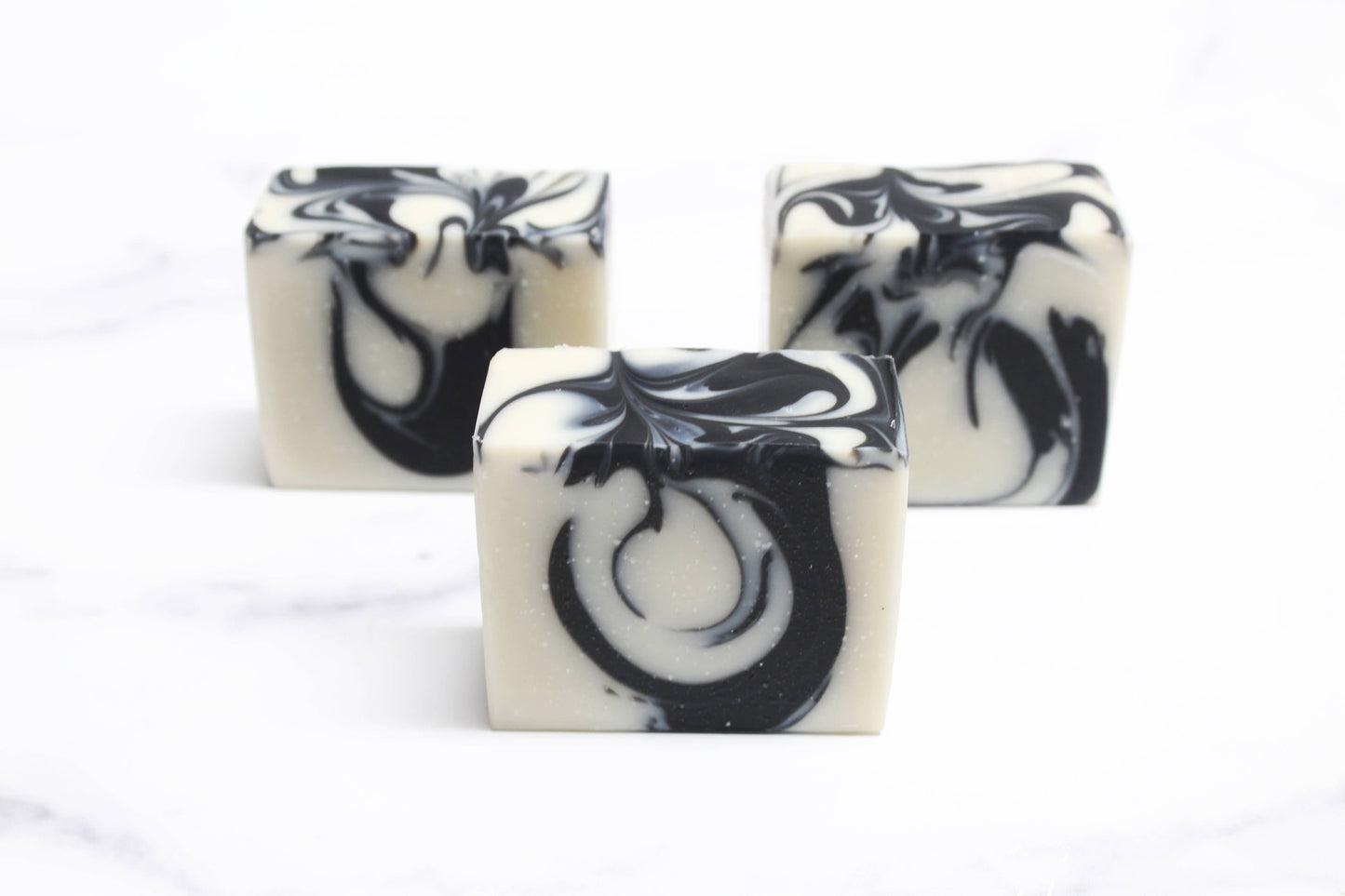 Detox Soap with Bentonite Clay and Activated Charcoal-Purifying Detox Soap Bar - gspot.studio