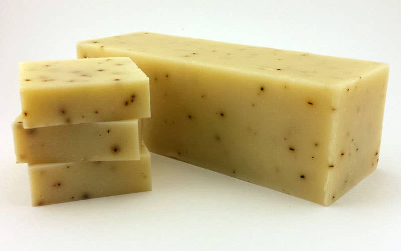 Eucalyptus Aloe Soap with Natural Eucalyptus Oil-Hydrating Eucalyptus Lavender Goat’s Milk Soap Bar- gspot.studio