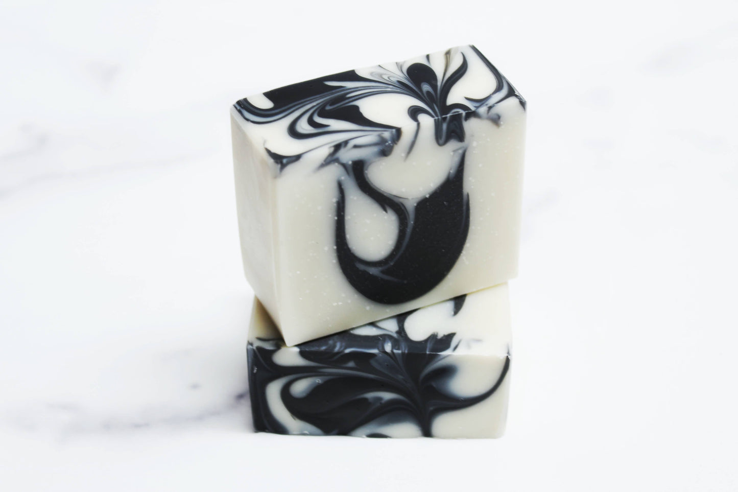 Detox Soap with Bentonite Clay and Activated Charcoal-Purifying Detox Soap Bar - gspot.studio