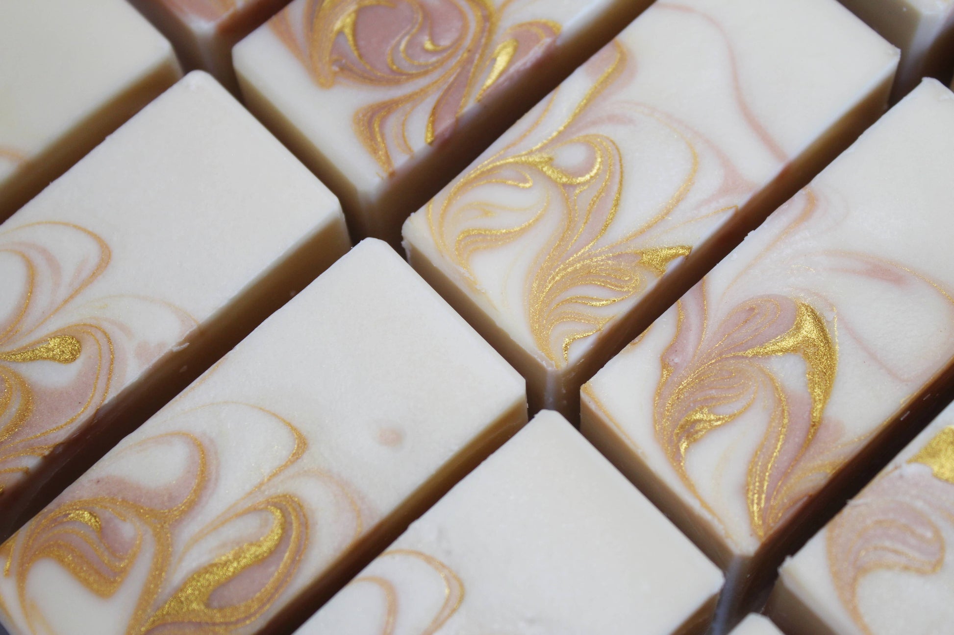 Yoni Soap with Organic Apple Cider Vinegar-Balancing Yoni Soap Bar- gspot.studio